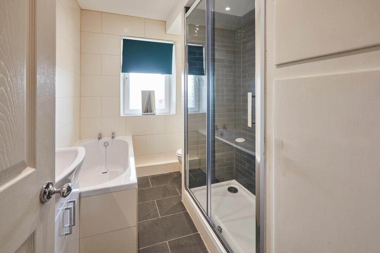Host & Stay - The Garret Suite Γουίτμπι Εξωτερικό φωτογραφία