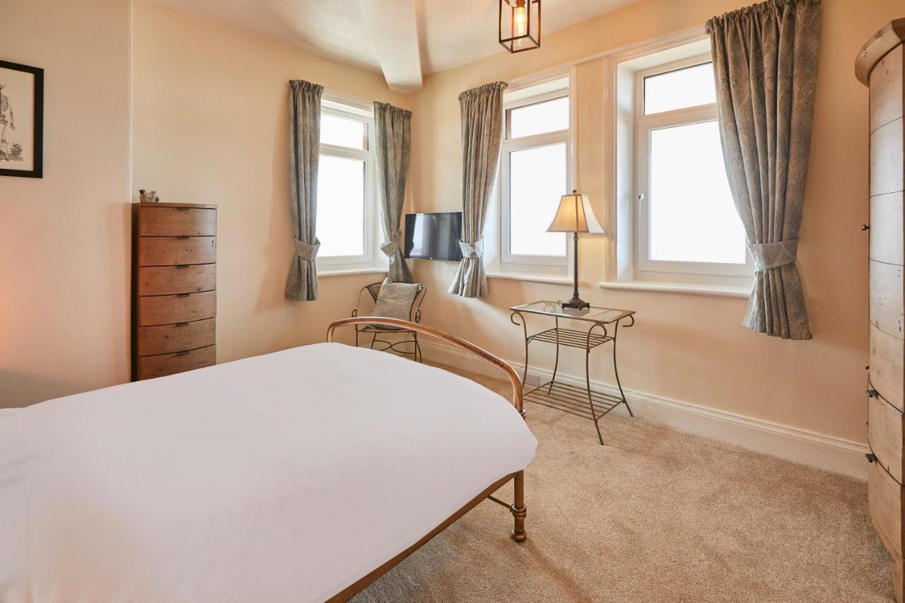 Host & Stay - The Garret Suite Γουίτμπι Εξωτερικό φωτογραφία