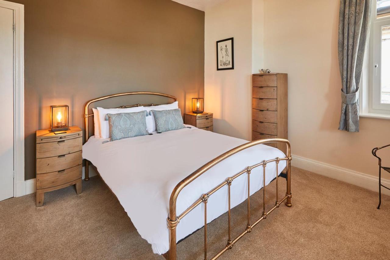 Host & Stay - The Garret Suite Γουίτμπι Εξωτερικό φωτογραφία